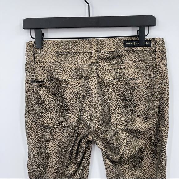 Rock & Republic metallic snake skin jeans s 8 - Picture 6 of 8